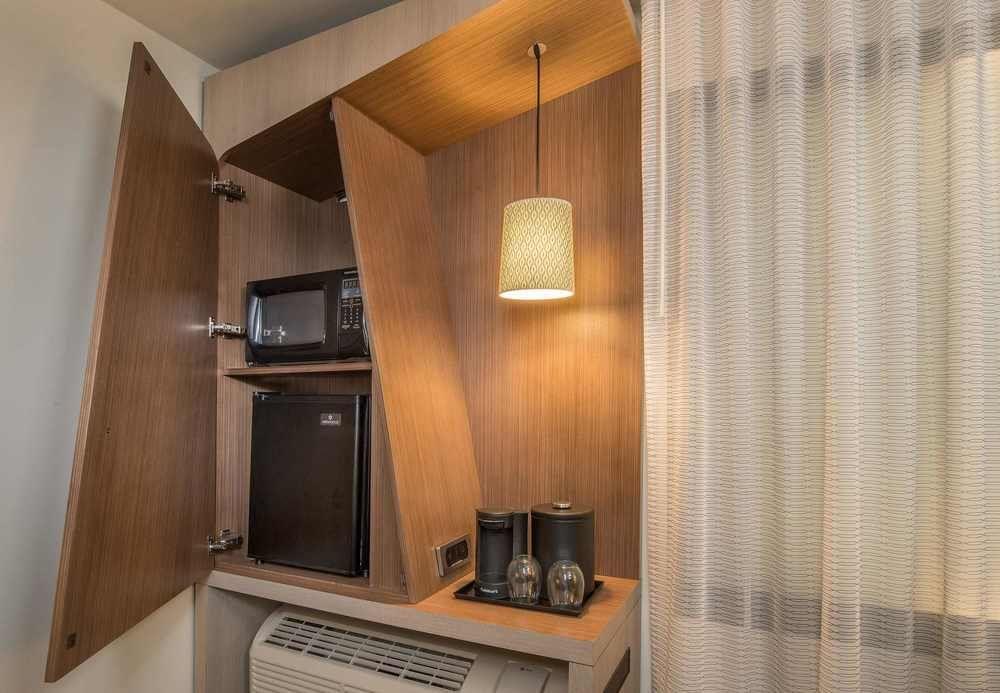 Courtyard By Marriott Гватемала Экстерьер фото