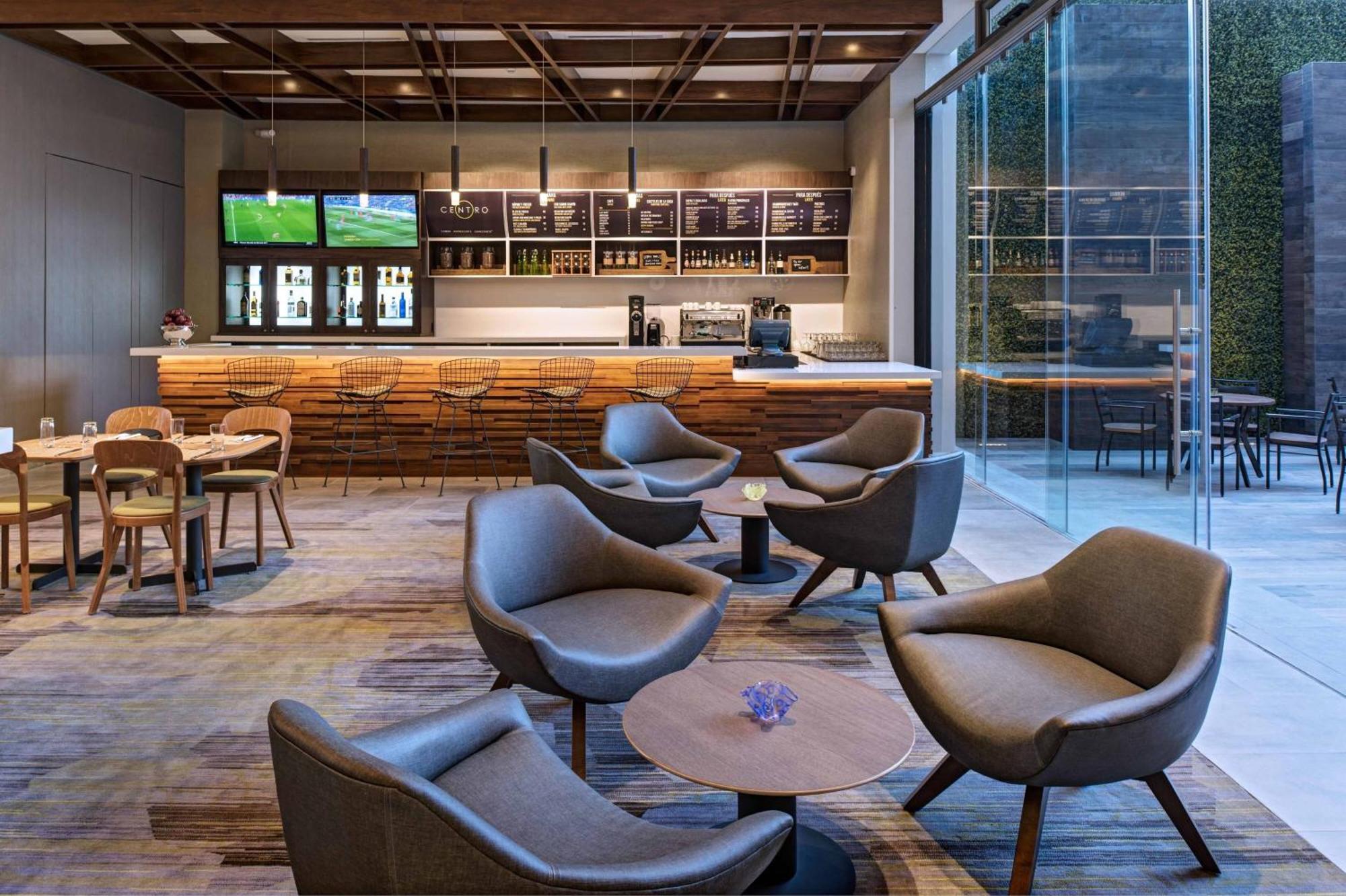 Courtyard By Marriott Гватемала Экстерьер фото